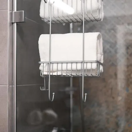 Center - Modern & Elegant