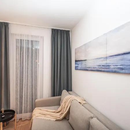 Apartment Center - Modern & Elegant