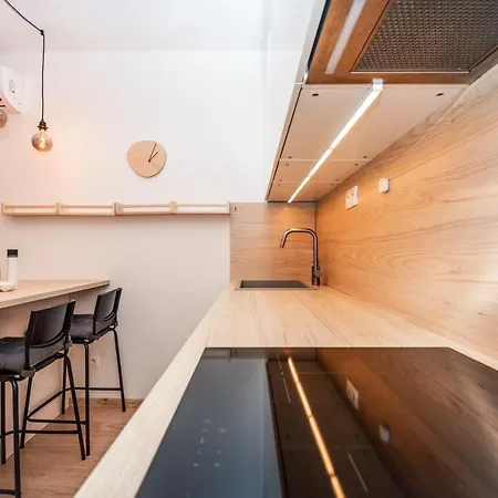 Apartment Center - Modern & Elegant *