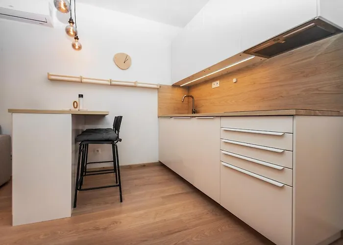 Daire Center - Modern & Elegant