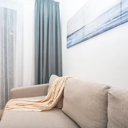 Center - Modern & Elegant * 布拉迪斯拉发